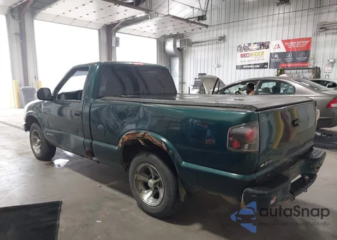 1998 Chevrolet S-10 Ls Fleetside из США, поврежденный, VIN 1GCCS1446WK186585